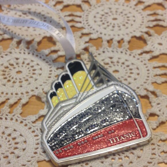 Collectible Ornament - The Artifact Collection Titanic Christmas Ornament - Picture 1 of 4